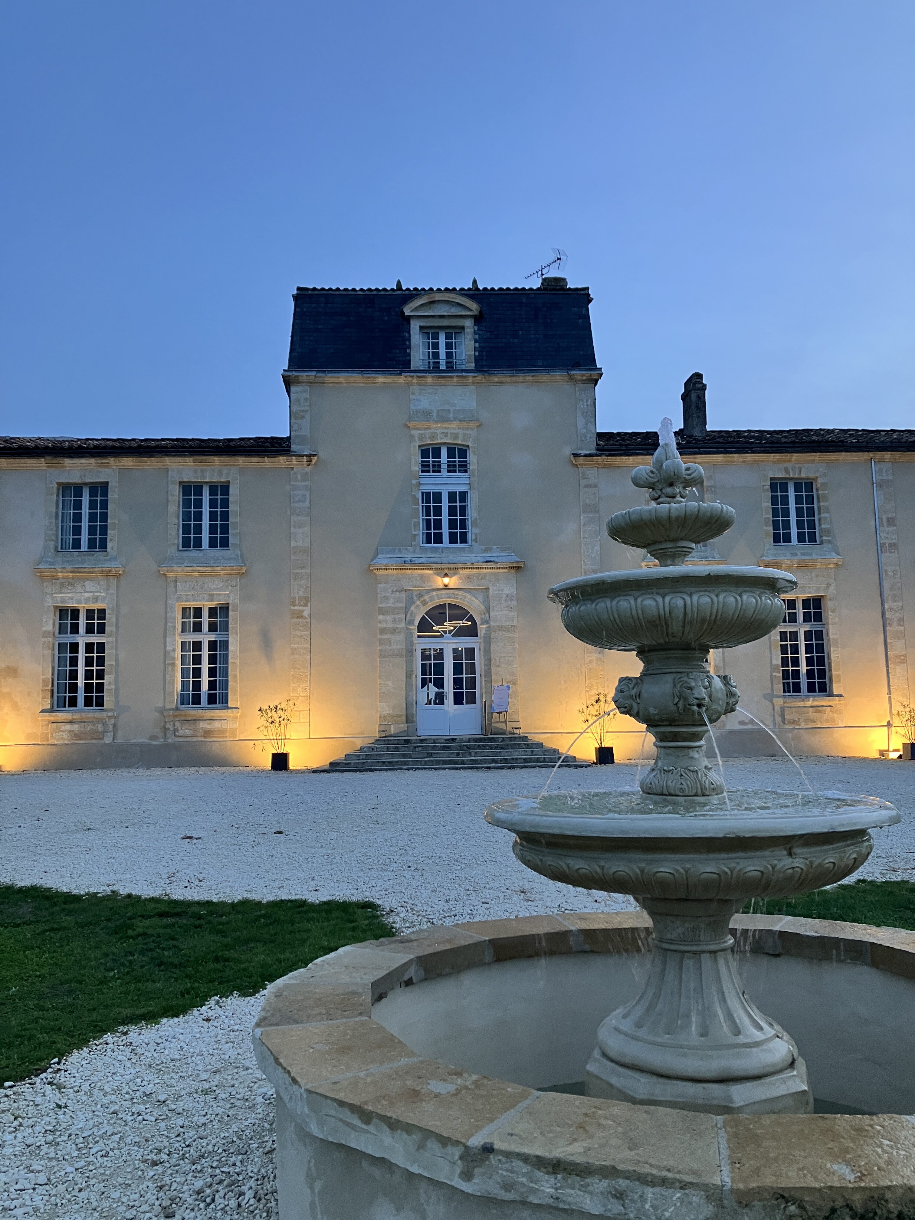 Château Nuit Soirée festive Eclairage Fontaine Soirée d'Entreprise