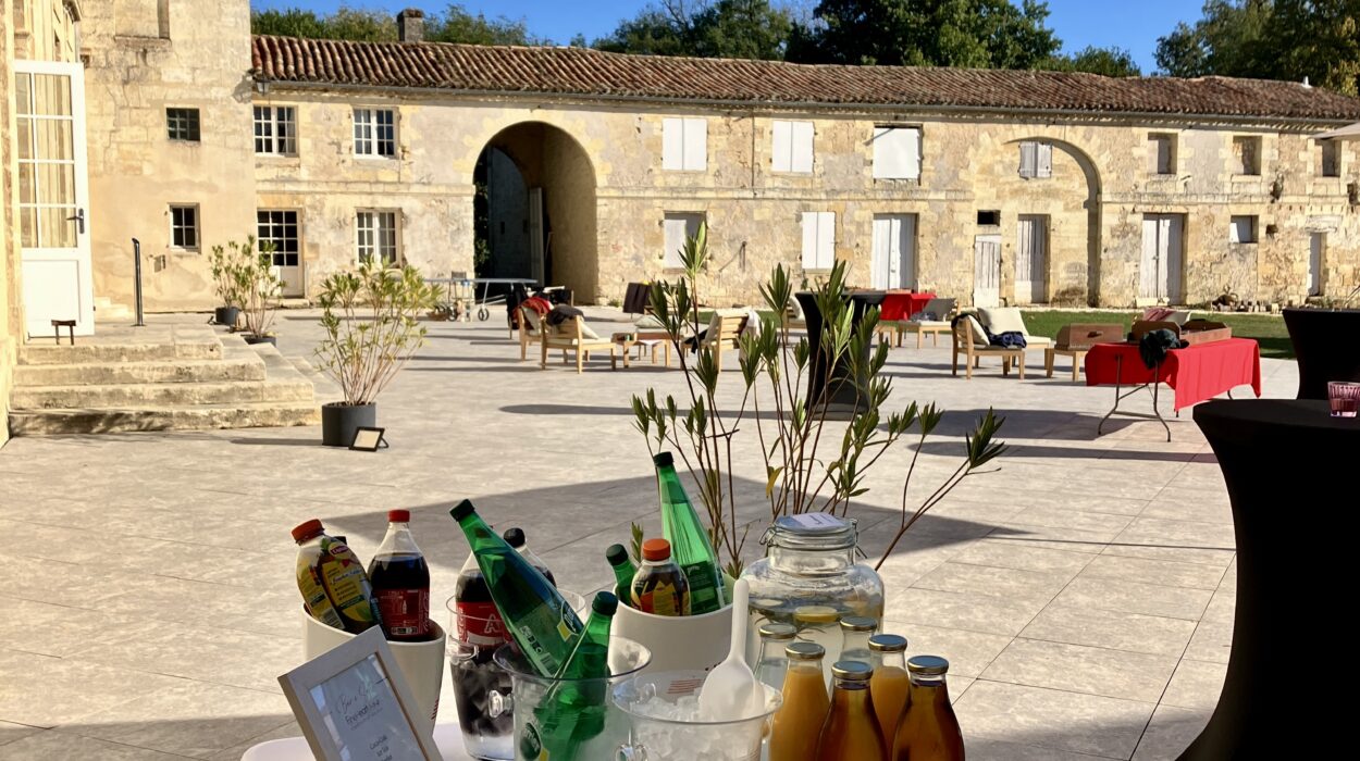 Château Formont bordeaux séminaire mariage événements Ambarès-et-Lagrave formule petit déjeuner