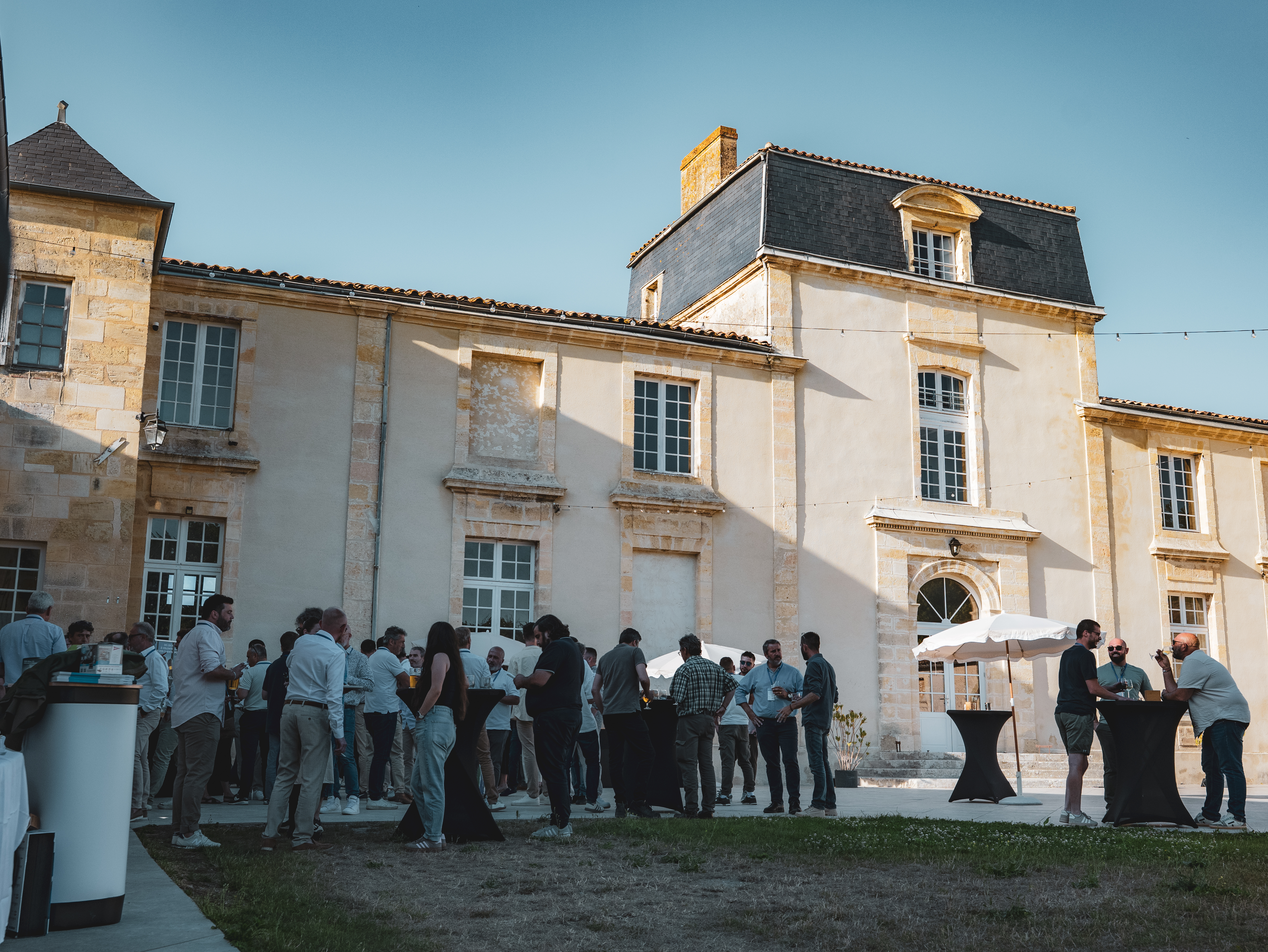 cocktail dinatoire extérieur chateau